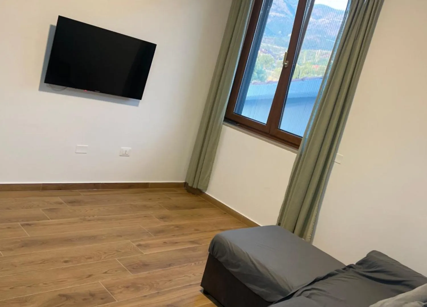Shpija Zani I Nans Appartement Lezhë Albanië
